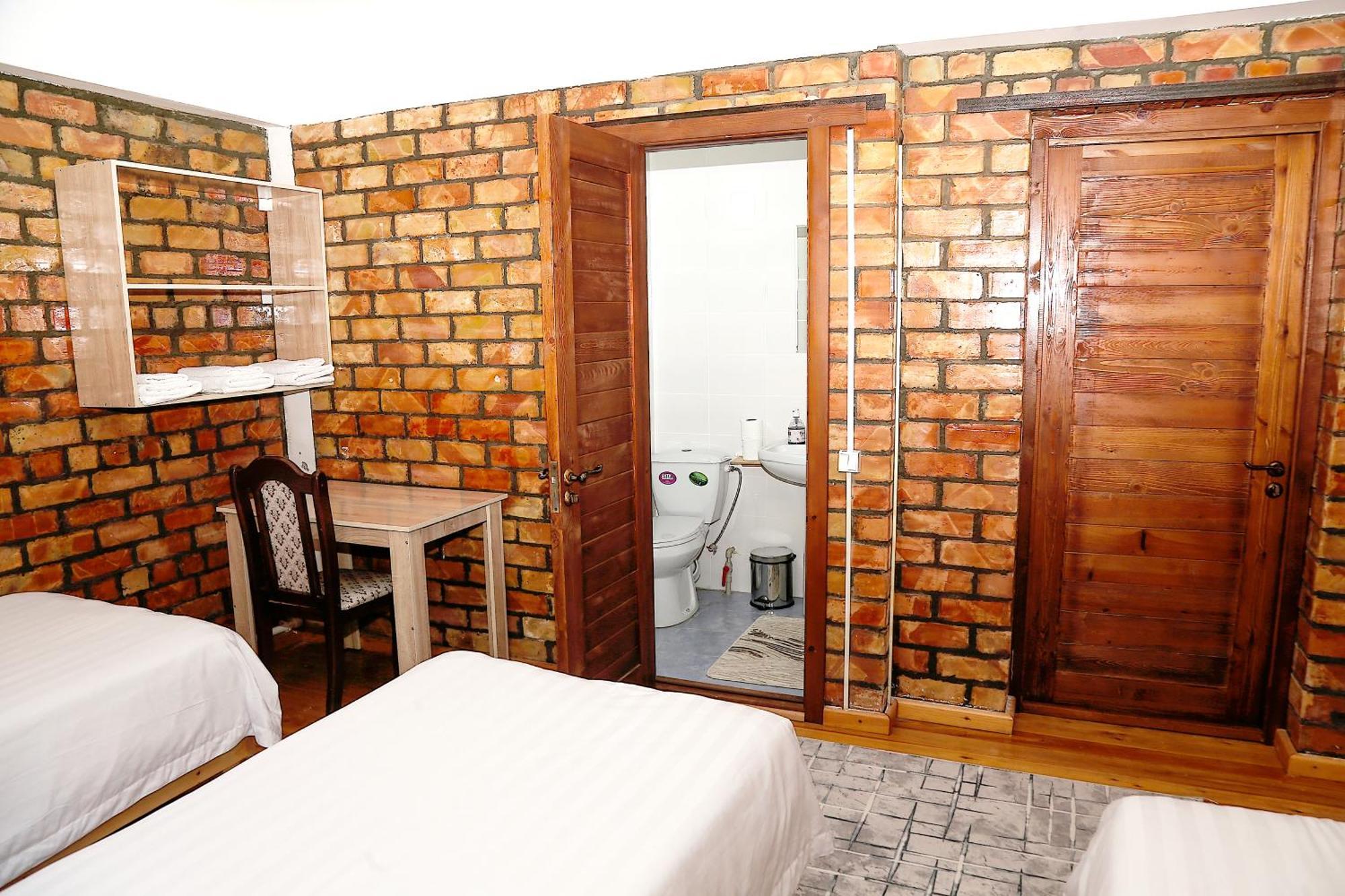 Hotel Good Night Jalal-Abad Exterior photo