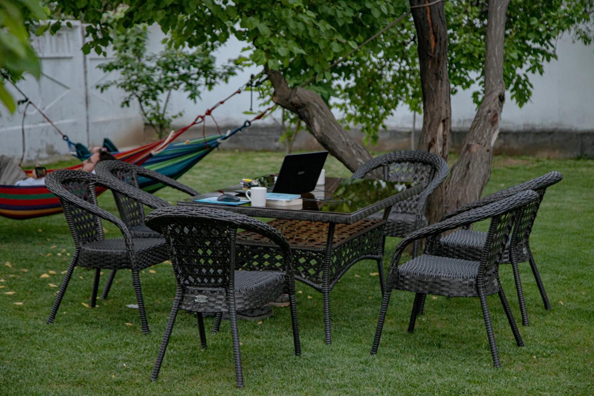Hotel Good Night Jalal-Abad Exterior photo