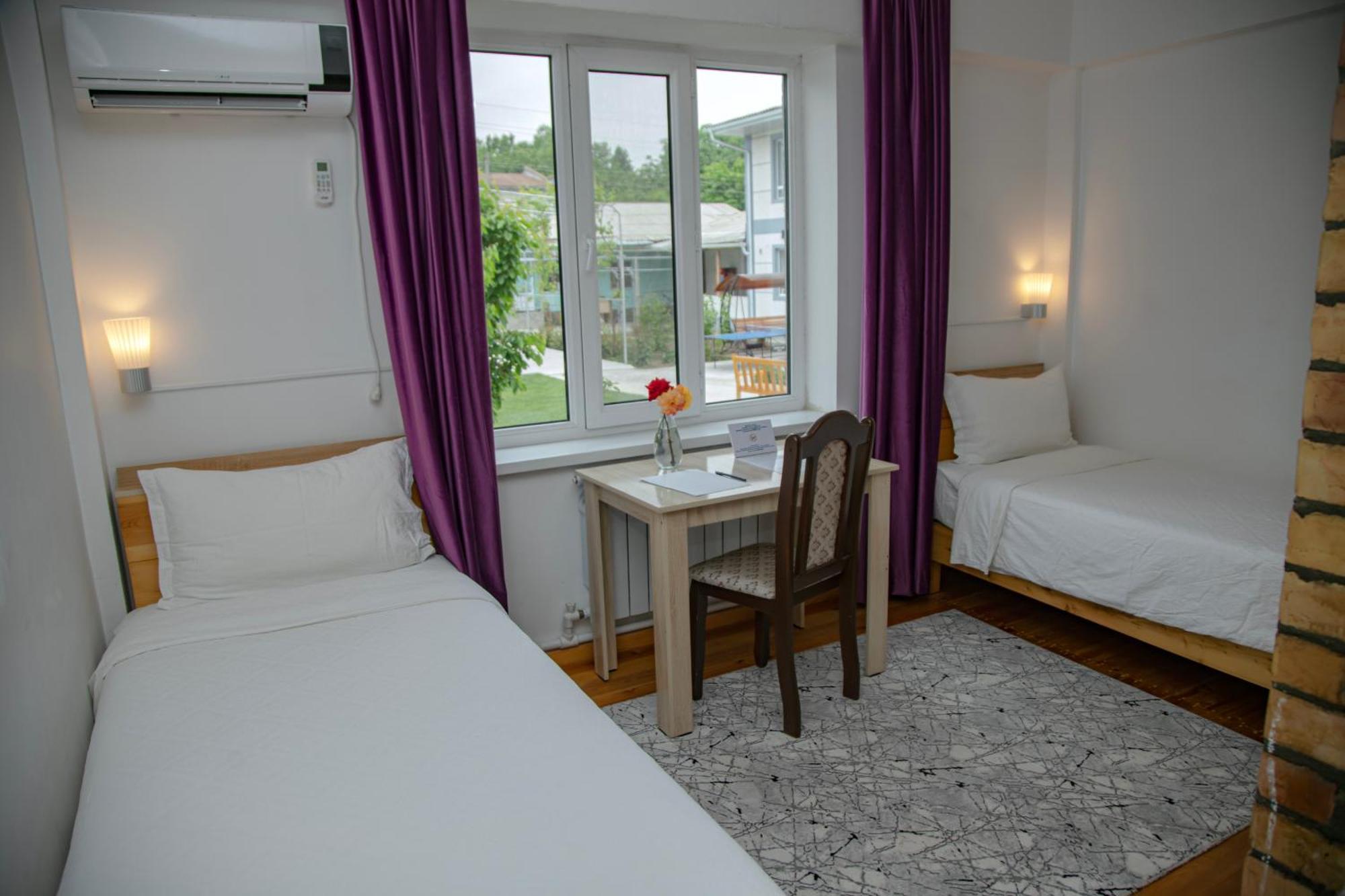 Hotel Good Night Jalal-Abad Exterior photo
